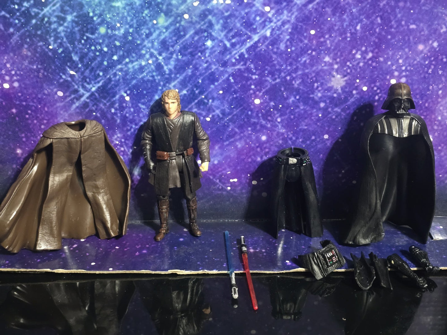 Hasbro Star Wars Anakin Skywalker to Darth Vader Action Figure 3.75