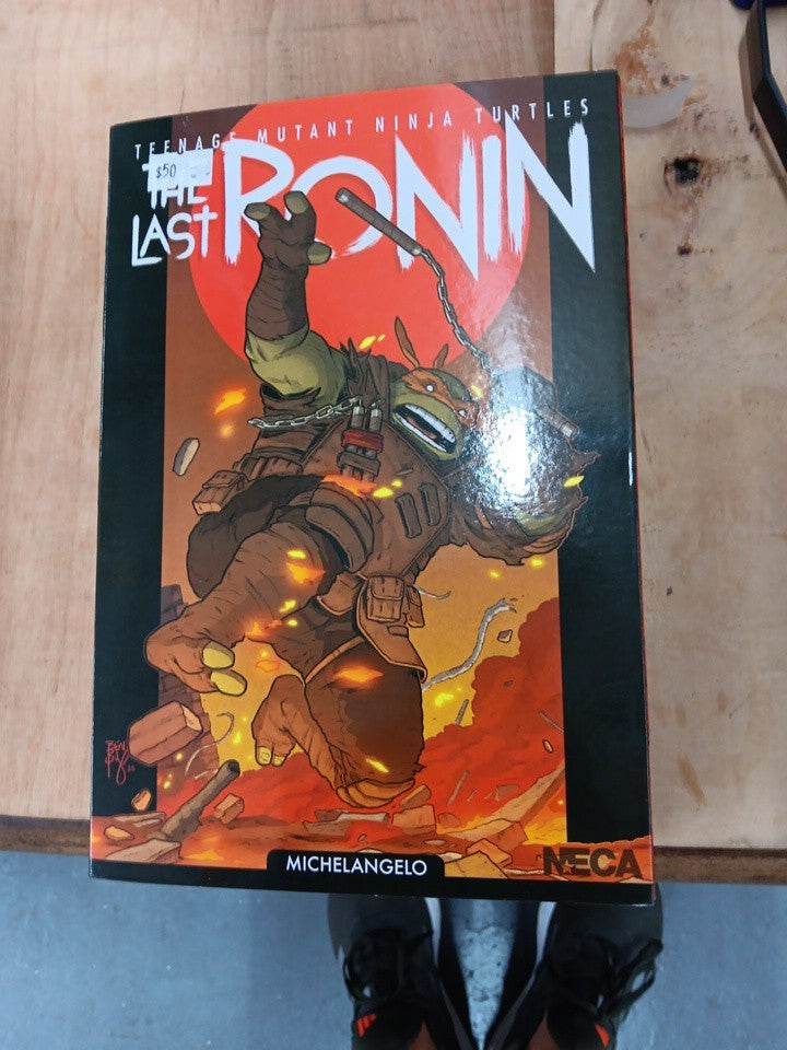 NECA Teenage Mutant Ninja Turtles The Last Ronin Ultimate Michelangelo 