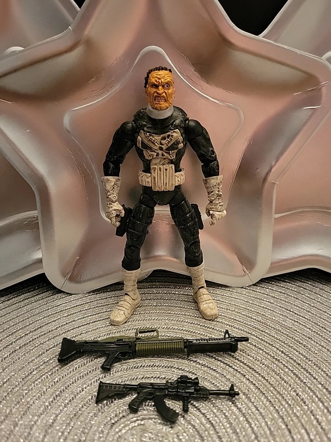 Jigsaw Marvel Legends Face Off Series Action Figure vs The Punisher Toybiz