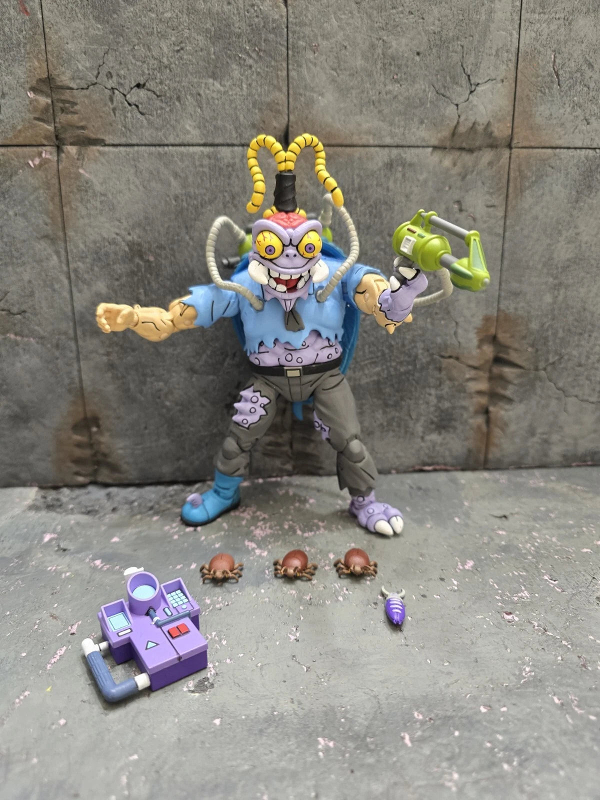 NECA Nickelodeon Teenage Mutant Ninja Turtles Scumbug 7" Figure