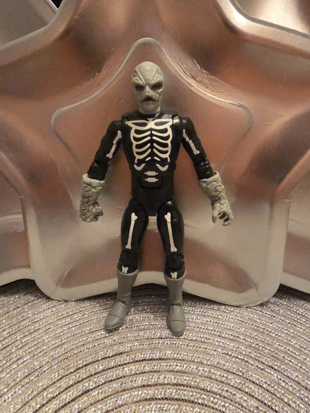 Power Rangers Lightning Collection Mighty Morphin X Cobra Kai Skeleputty Action