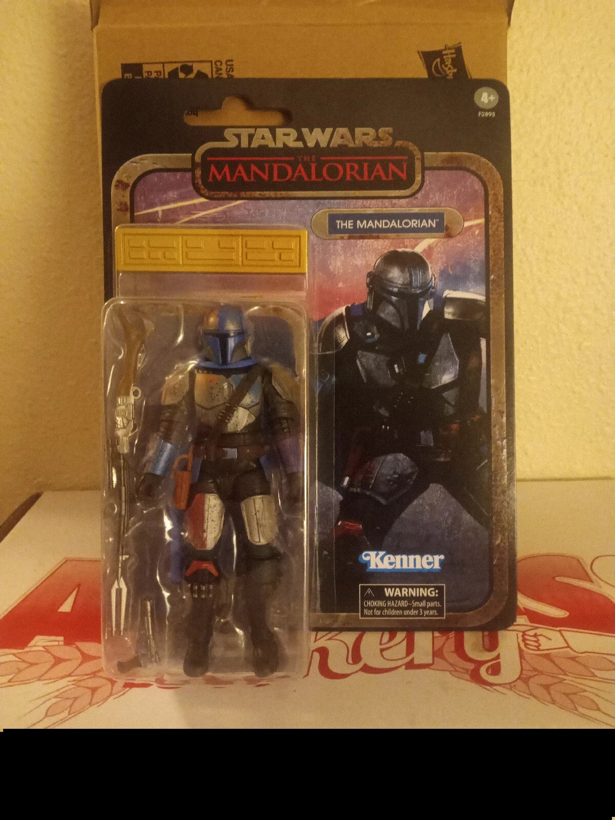 Hasbro Star Wars: The Mandalorian Action Figure