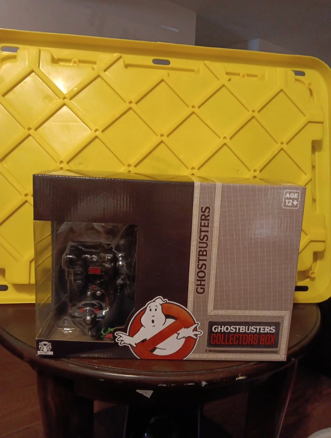 BRAND NEW SEALED GHOSTBUSTERS COLLECTOR BOX BY CULTUREFLY