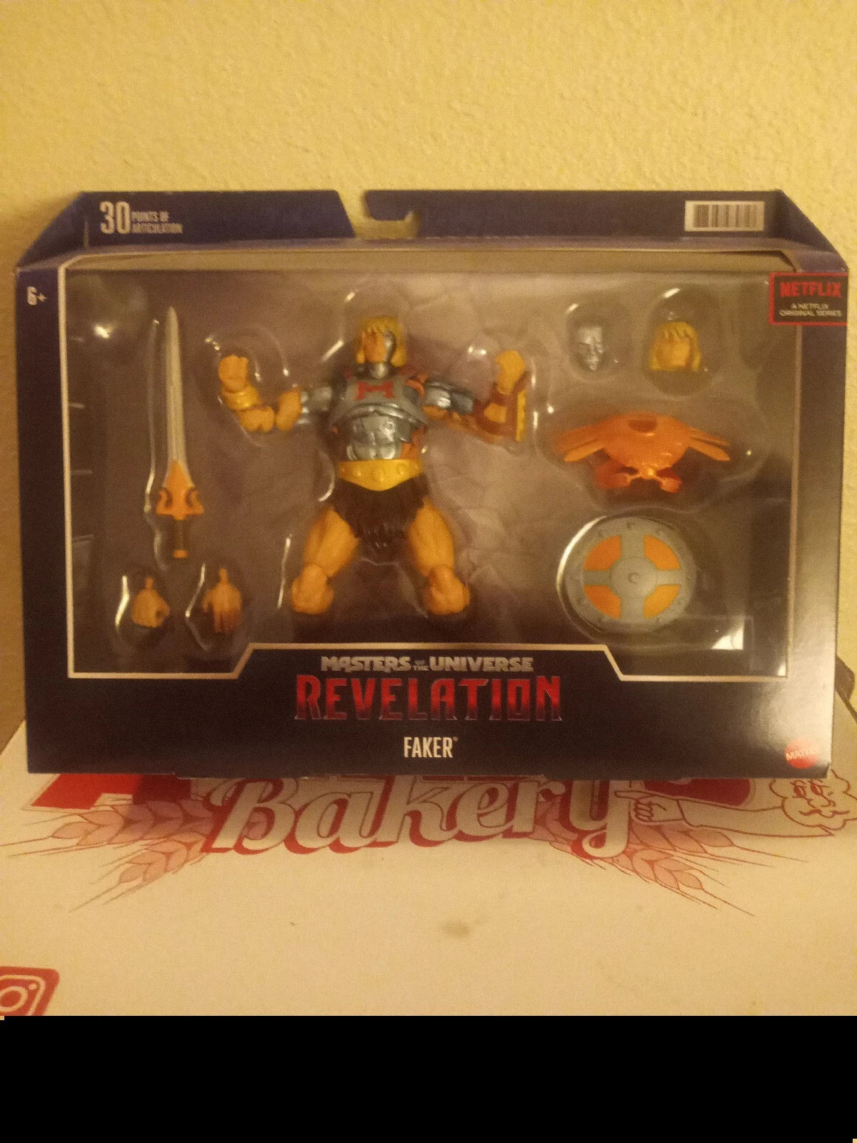 Mattel Masters of the Universe FaKer HeMan Action Figure GYY37