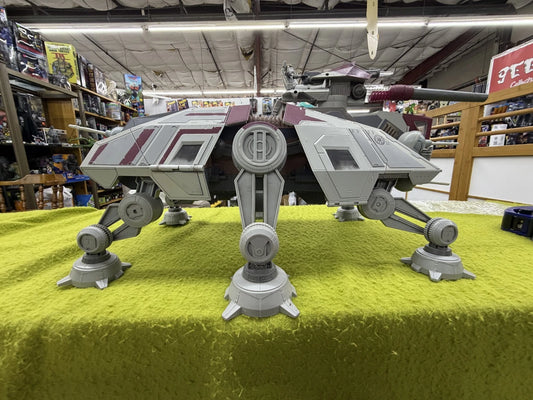 Star Wars Clone Wars At-te Walker 2008 w/ Clone Troopers & Commanders