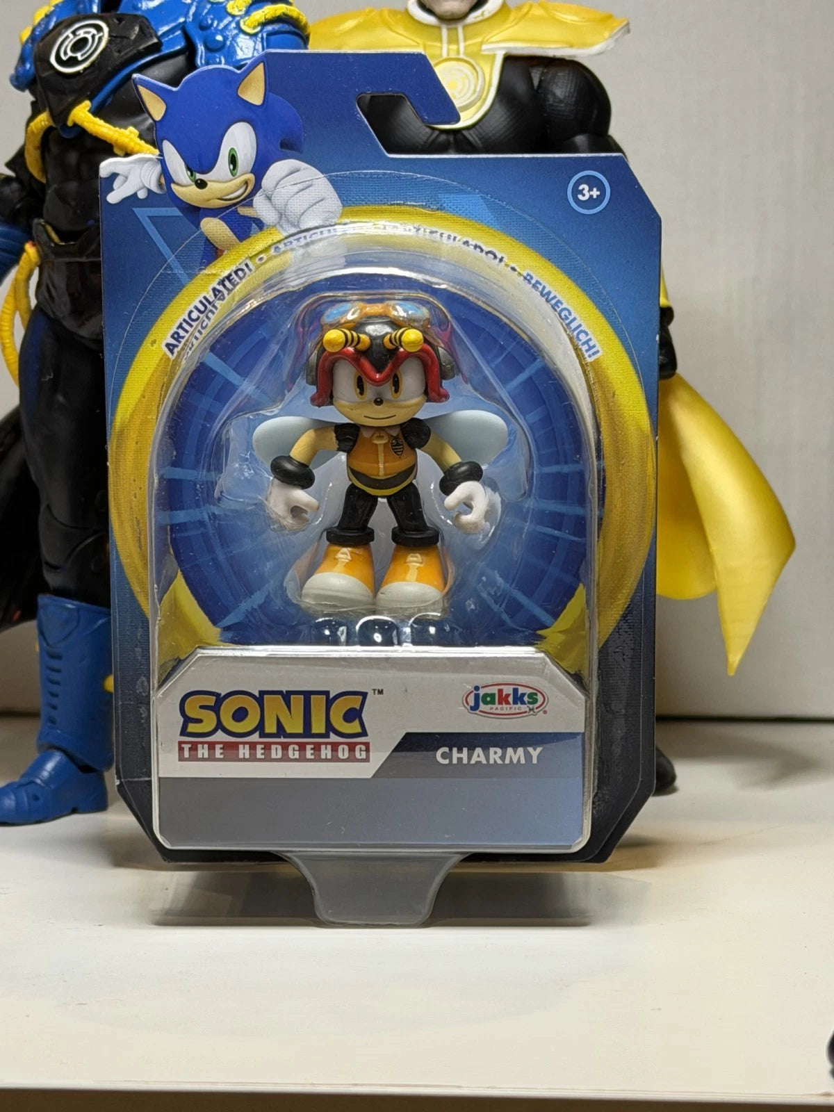 Charmy JAKKS Pacific 2.5” Sonic the Hedgehog Action Figure