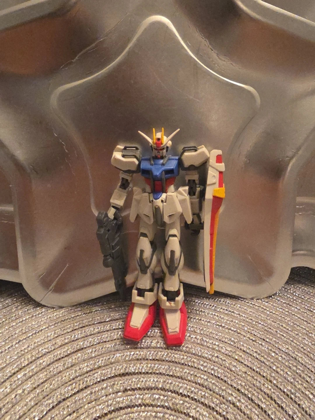 Bandai 2004 Mobile Fighter Gundam Seed Launcher Strike Gundam Action Figure