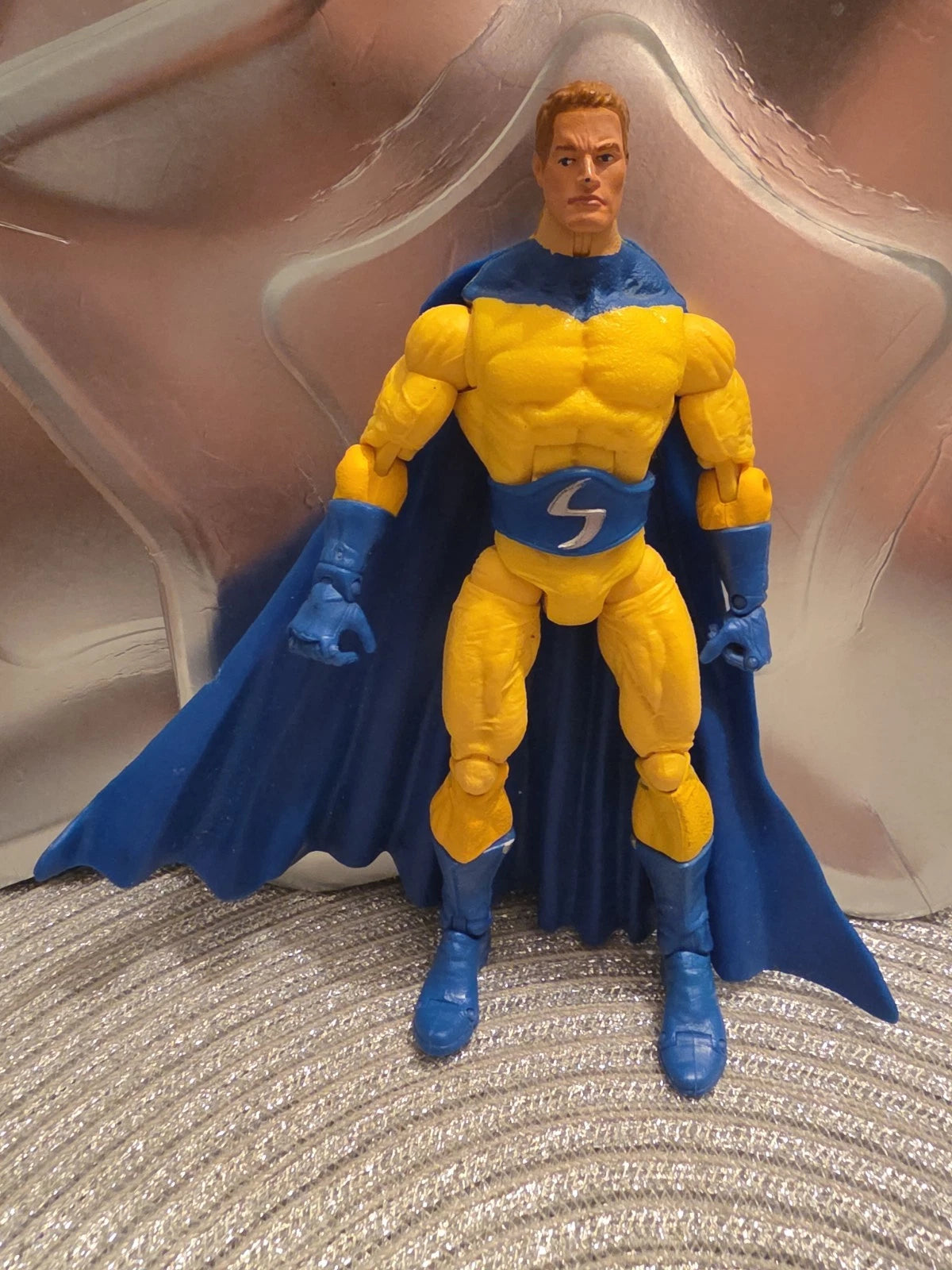 2006 Toy Biz Marvel Legends SENTRY Giant Man Series
