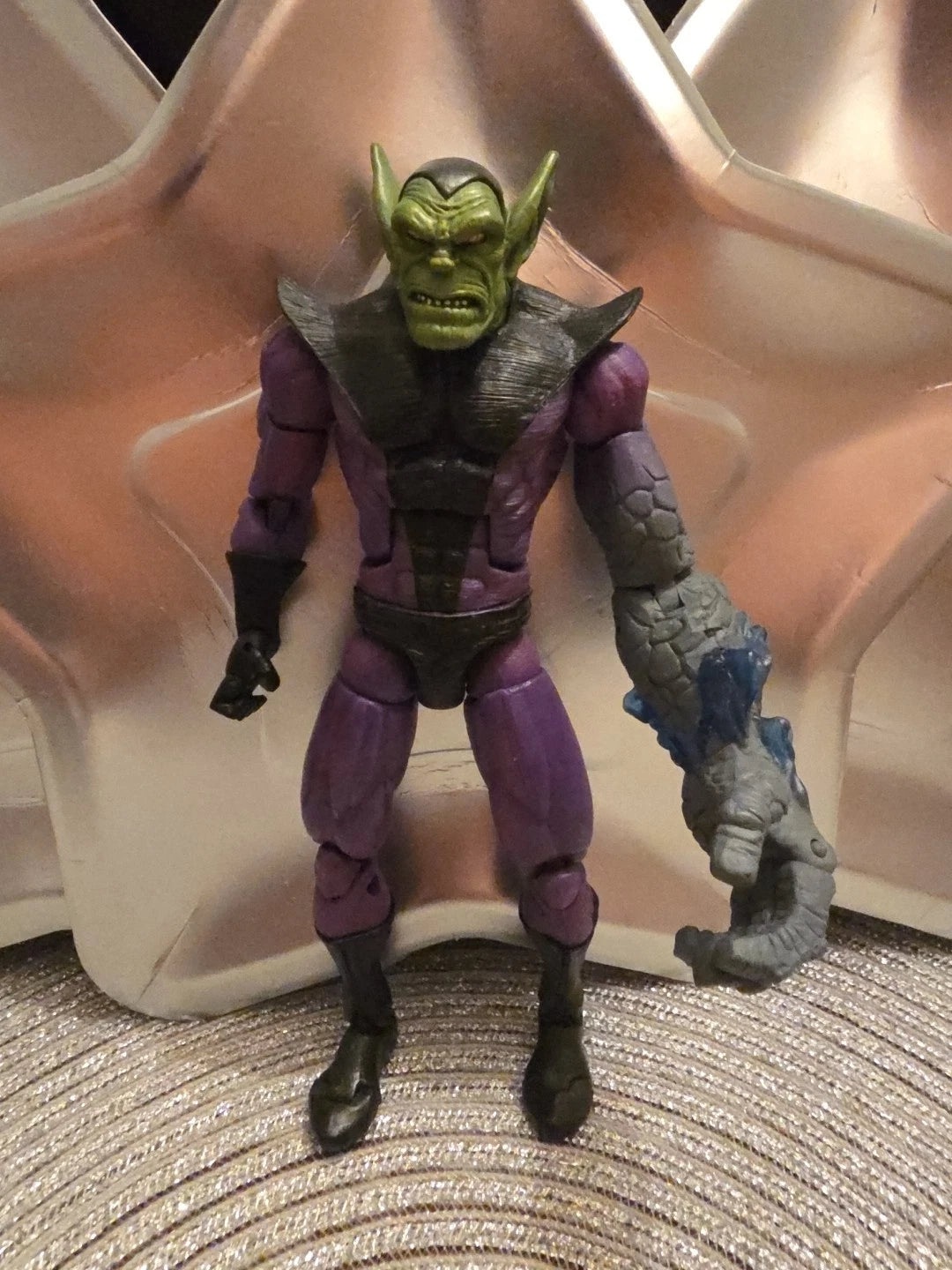 Hasbro - Marvel Legends - Super Skrull Soldier (Toys R Us Exclusive)