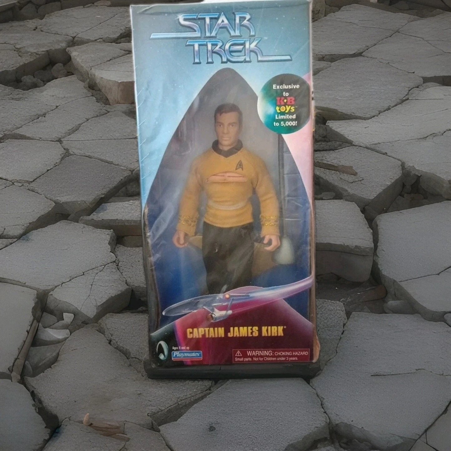 Star Trek Captain James Kirk 9 Inch Figure 1998 Limited Ed