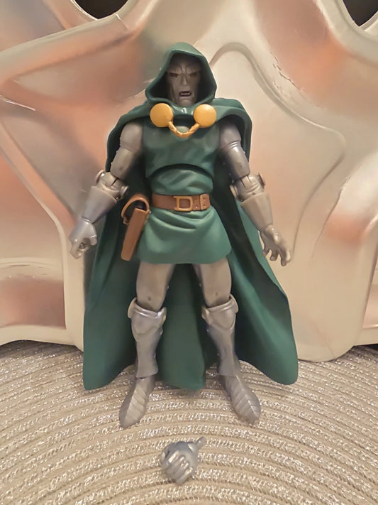MARVEL LEGENDS DR. DOOM RONAN BAF SERIES FIGURE HASBRO FANTASTIC FOUR 6"