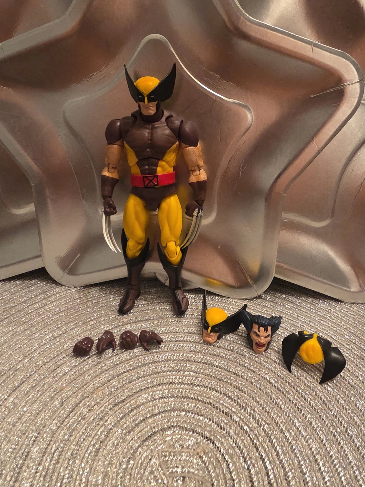 CT Toys Brown Suit Wolverine Mafex KO