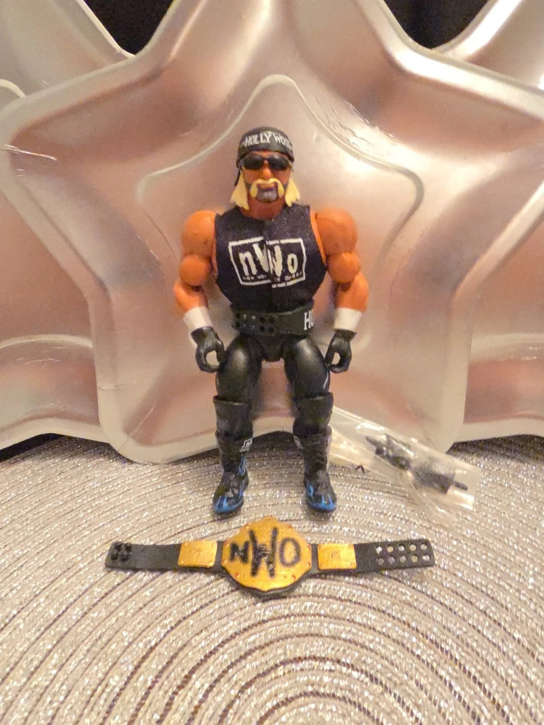 WWE Superstars Hollywood Hulk Hogan Complete Figure Series 1 Retro Wrestling
