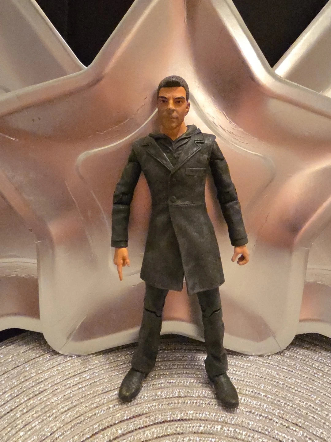 2007 Mezco Toys NBC Heroes Sylar Series 1 Action Figure