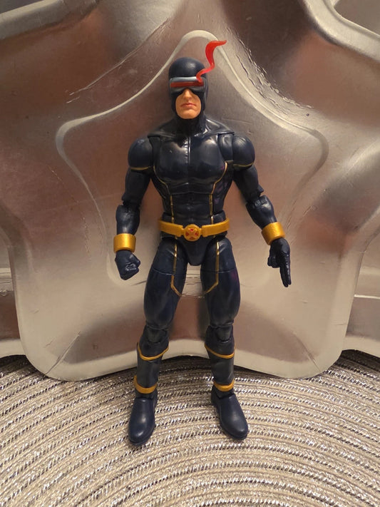 Marvel Legends Cyclops Astonishing X-Men Action Figure