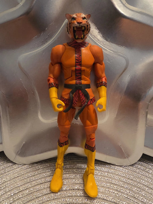 DC UNIVERSE CLASSICS BRONZE TIGER TIGER HEAD VARIANT FIGURE ONLY TOY PLAY