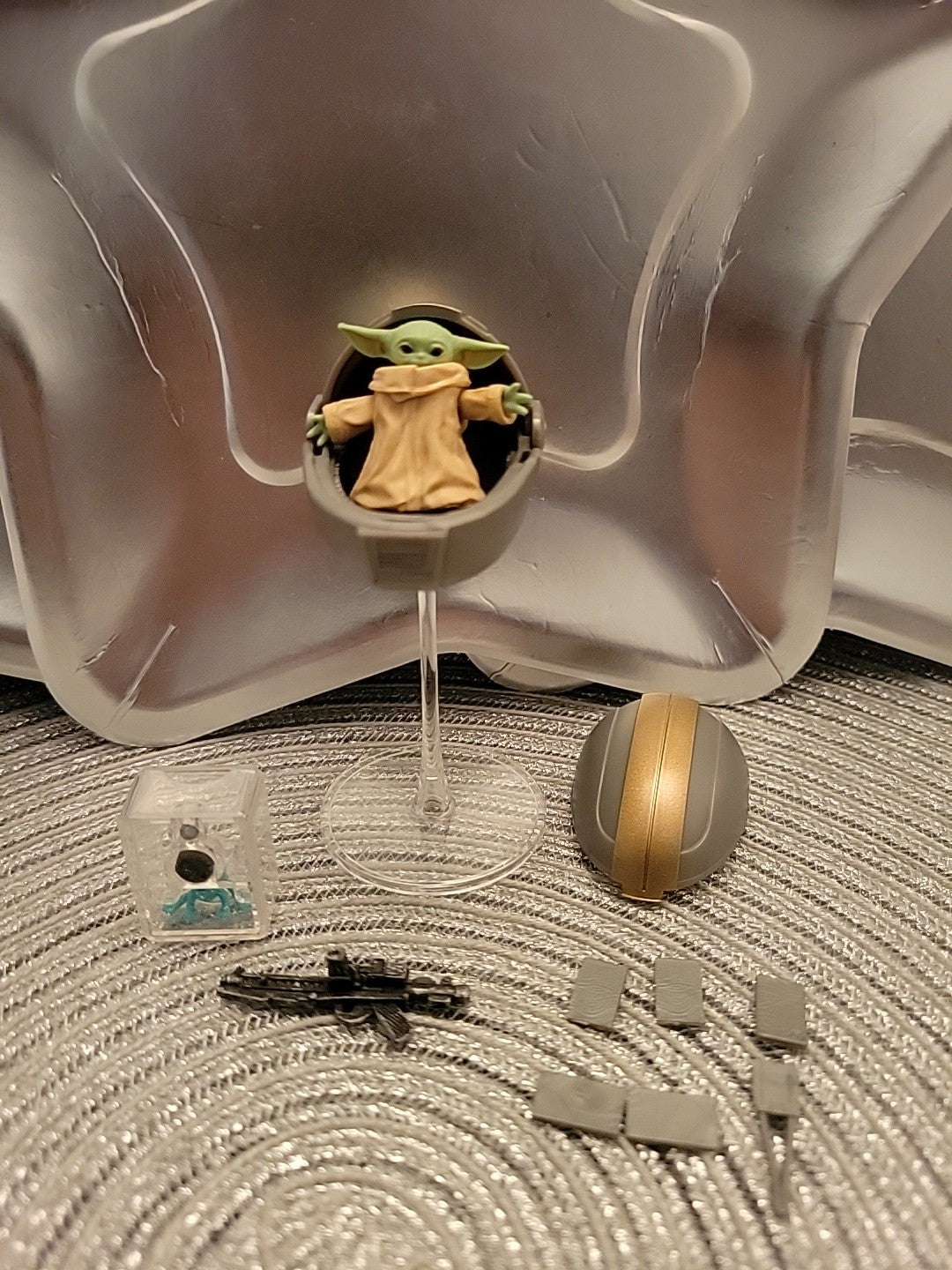 Star Wars Black Series Mandalorian The Child Grogu 6 Inch Action Figure Hasbro