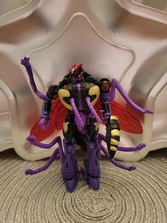 Transformers Legacy Buzzworthy Bumblebee Creatures Collide Skywasp