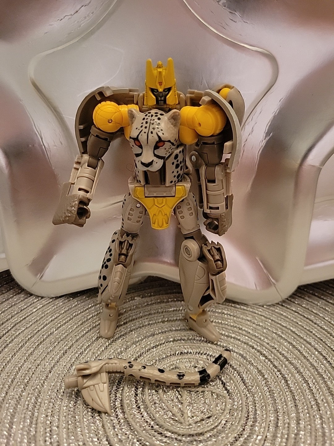 Transformers Generations Legacy Nightprowler Deluxe